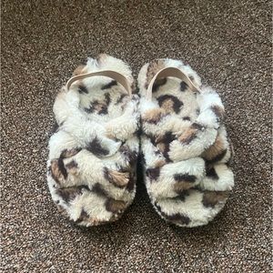 Girls Leopard Fur Slippers